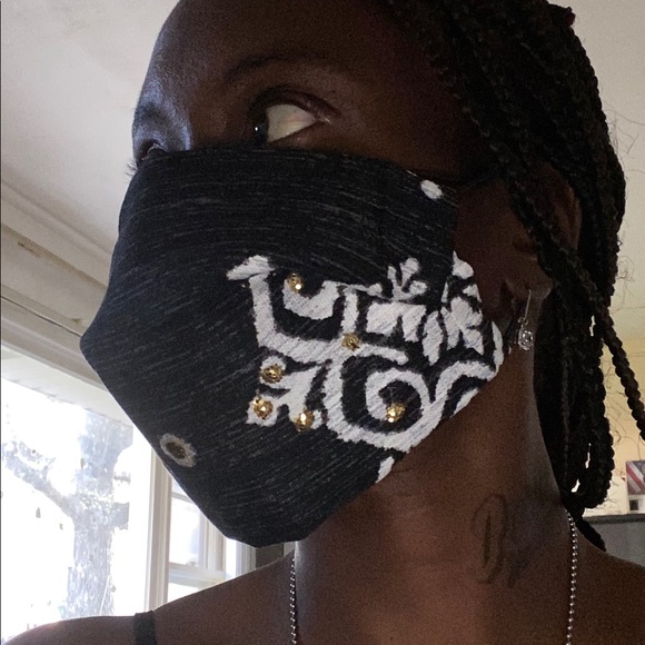 Masks - Picture 6 of 8